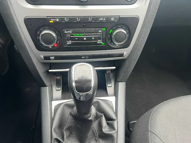 Skoda octavia combi 1.2 tsi ambition bns clima * , 40-zhg-9 - afbeelding 7 van  23
