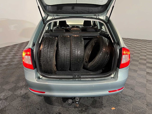 Skoda octavia combi 1.2 tsi elegance, 58-pzt-5 - afbeelding 8 van  13