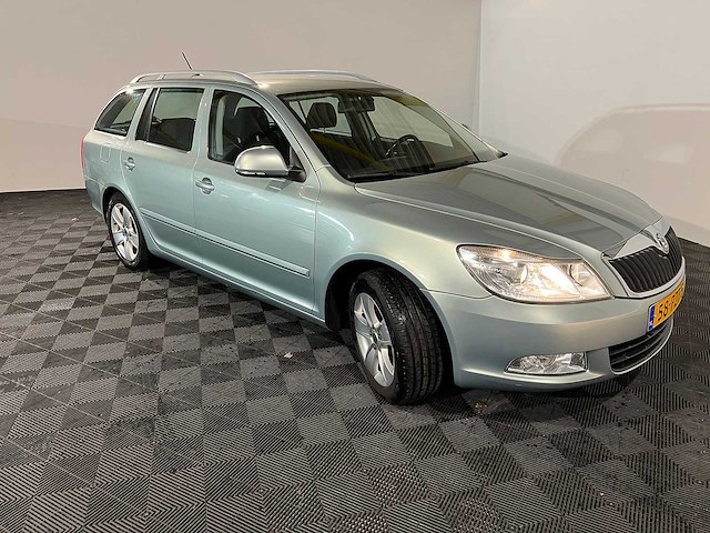 Skoda octavia combi 1.2 tsi elegance, 58-pzt-5 - afbeelding 10 van  13
