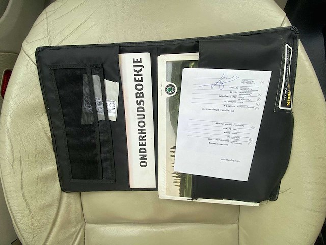 Skoda octavia combi 1.2 tsi elegance business 2010 | 44-lpg-5 - afbeelding 25 van  31