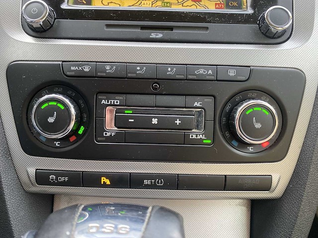 Skoda octavia combi 1.2 tsi elegance business 2010 | 44-lpg-5 - afbeelding 16 van  31