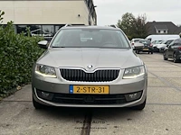 Škoda octavia combi 1.2 tsi greentech elegance businessline | 2-str-31 - afbeelding 2 van  40