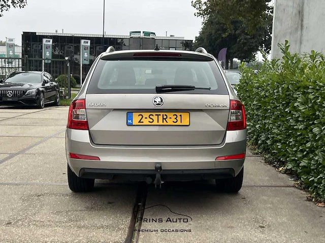 Škoda octavia combi 1.2 tsi greentech elegance businessline | 2-str-31 - afbeelding 3 van  40