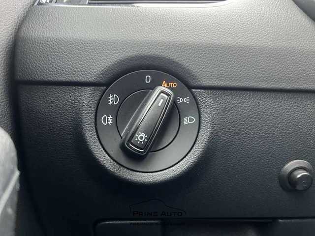 Škoda octavia combi 1.2 tsi greentech elegance businessline | 2-str-31 - afbeelding 8 van  40