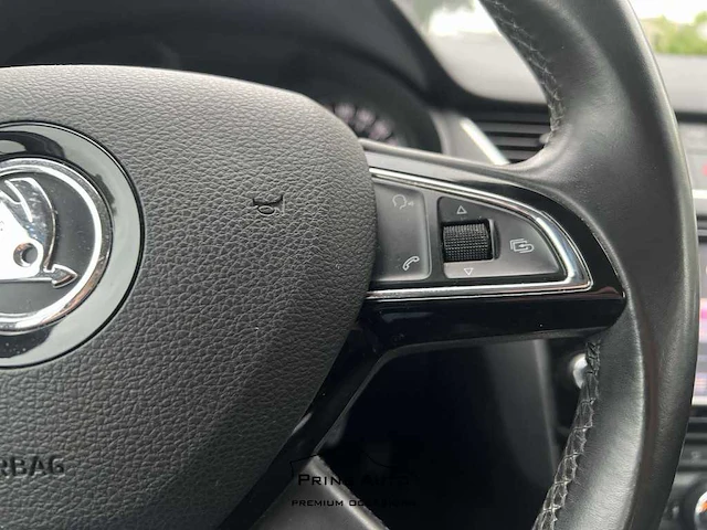 Škoda octavia combi 1.2 tsi greentech elegance businessline | 2-str-31 - afbeelding 10 van  40