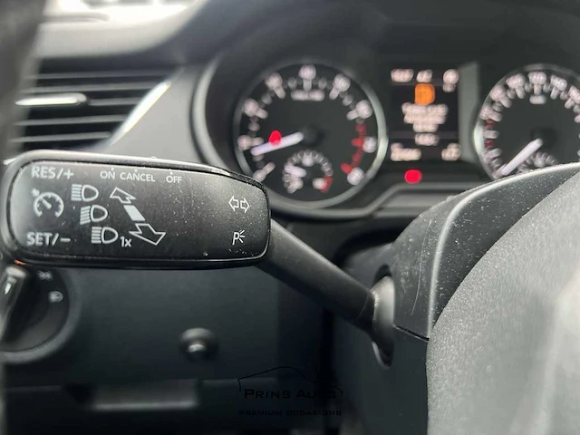 Škoda octavia combi 1.2 tsi greentech elegance businessline | 2-str-31 - afbeelding 16 van  40