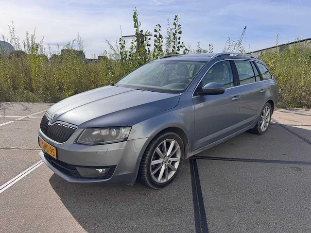 Skoda octavia combi 1.2 tsi grt eleg bns*, 7-shg-95 - afbeelding 1 van  13