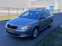 Skoda octavia combi 1.2 tsi tour business line 2012 - afbeelding 1 van  10