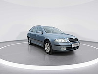 Skoda octavia combi 1.6 ambiente 2006 | 29-st-zb - afbeelding 4 van  28