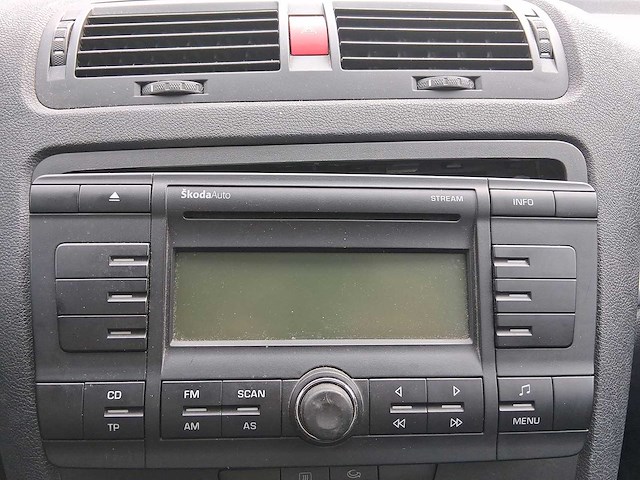 Skoda octavia combi 1.6 ambiente 2006 | 29-st-zb - afbeelding 14 van  28