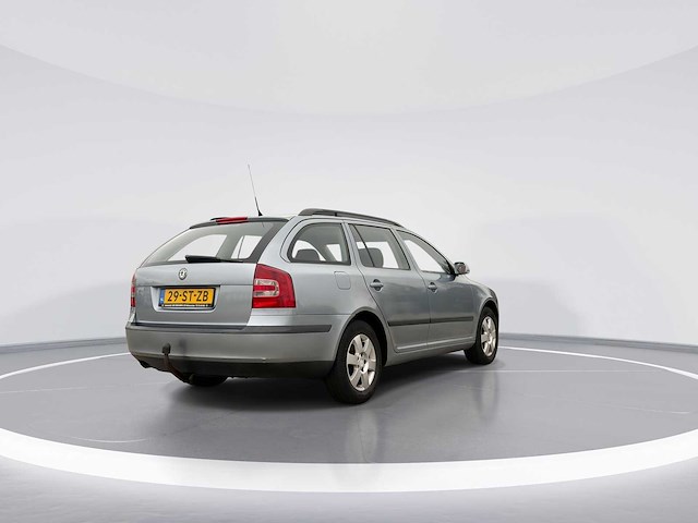 Skoda octavia combi 1.6 ambiente 2006 | 29-st-zb - afbeelding 6 van  15