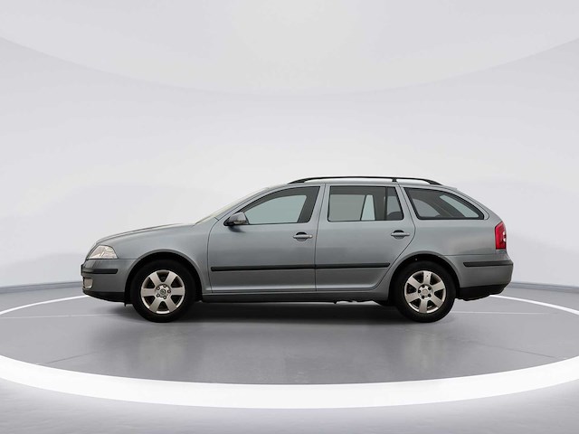Skoda octavia combi 1.6 ambiente 2006 | 29-st-zb - afbeelding 2 van  19