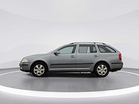 Skoda octavia combi 1.6 ambiente 2006 | 29-st-zb - afbeelding 2 van  19
