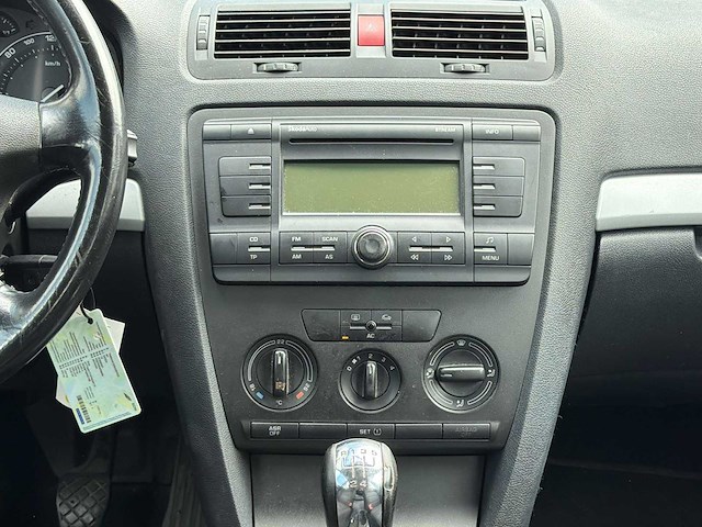 Skoda octavia combi 1.6 ambiente 2006 | 29-st-zb - afbeelding 5 van  19