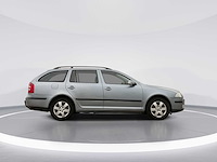 Skoda octavia combi 1.6 ambiente 2006 | 29-st-zb - afbeelding 7 van  19