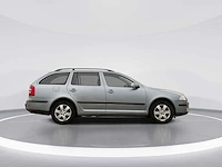 Skoda octavia combi 1.6 ambiente 2006 | 29-st-zb - afbeelding 9 van  26