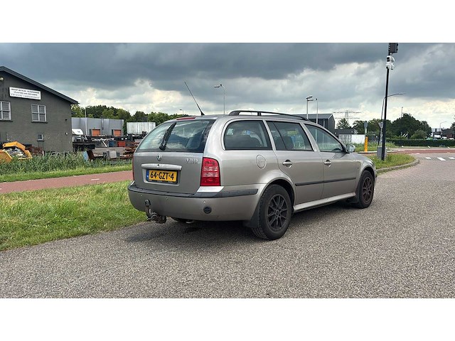 Skoda octavia combi 1.6 démarrage 2008 | 64-gzt-4 i - afbeelding 6 van  13