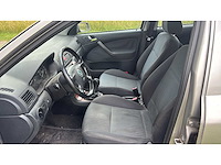 Skoda octavia combi 1.6 démarrage 2008 | 64-gzt-4 i - afbeelding 7 van  13