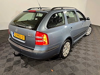 Skoda octavia combi 1.6 fsi tour, 12-hgl-3 - afbeelding 9 van  13