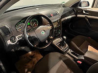 Skoda octavia combi 1.6 fsi tour, 12-hgl-3 - afbeelding 12 van  13