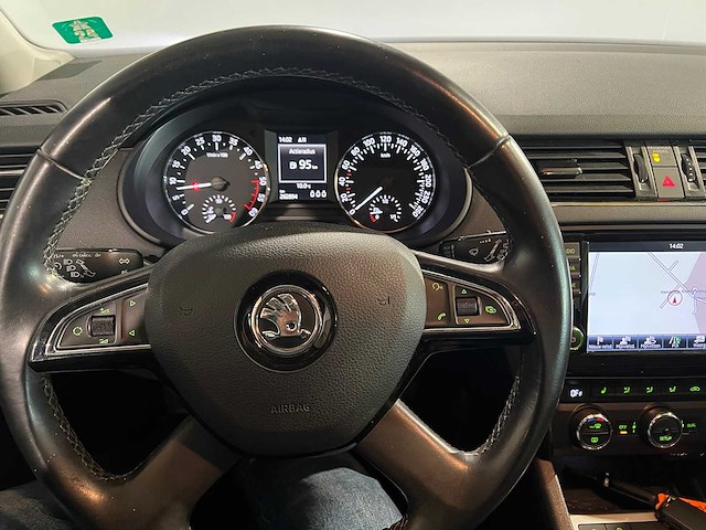 Skoda octavia combi 1.6 tdi greenl. bns, gh-783-x - afbeelding 2 van  12