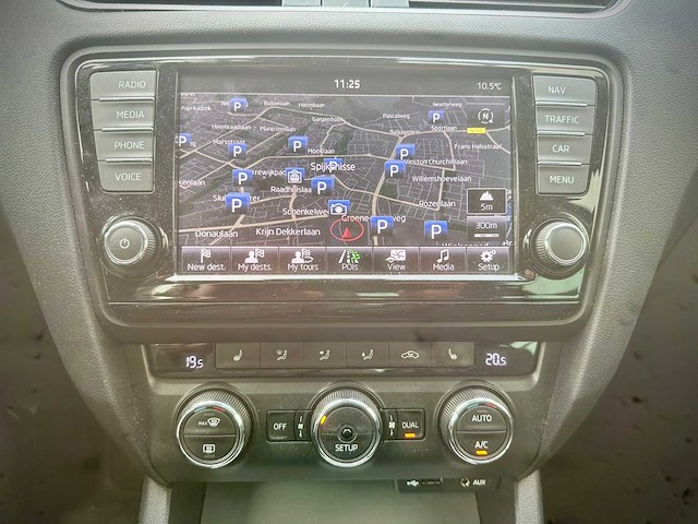 Skoda octavia combi 1.6 tdi greenline, 7-xsj-16 - afbeelding 2 van  9