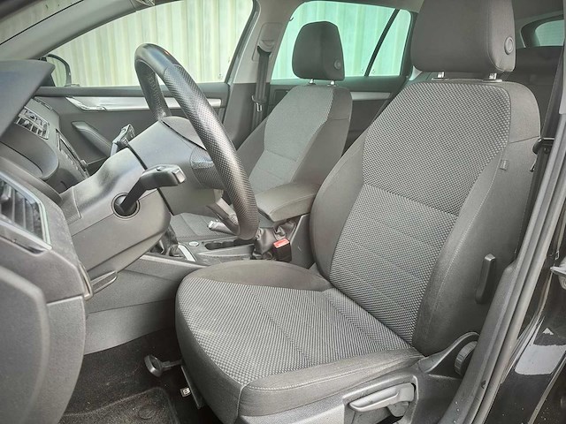 Skoda octavia combi 1.6 tdi greenline, 7-xsj-16 - afbeelding 9 van  9