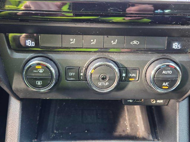 Skoda octavia combi 1.6 tdi greenline businessline; 2-tnp-67 - afbeelding 4 van  9