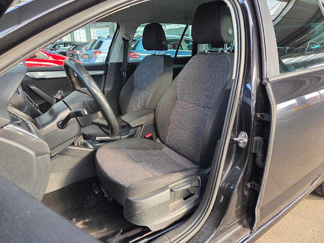 Skoda octavia combi 1.6 tdi greenline businessline; 2-tnp-67 - afbeelding 7 van  9