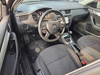 Skoda octavia combi 1.6 tdi greenline businessline; 2-tnp-67 - afbeelding 8 van  9