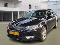 Skoda octavia combi 1.6 tdi greenline businessline; 2-tnp-67 - afbeelding 1 van  17