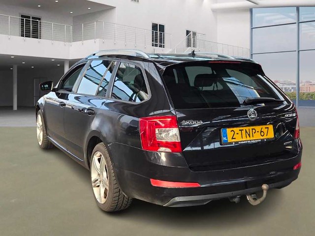 Skoda octavia combi 1.6 tdi greenline businessline; 2-tnp-67 - afbeelding 12 van  17