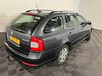 Skoda octavia combi 1.6 tdi greent.comf, 3-tzz-51 - afbeelding 2 van  29