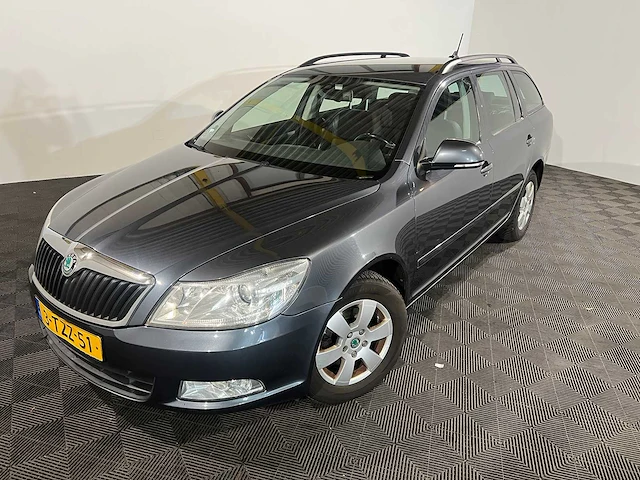 Skoda octavia combi 1.6 tdi greent.comf, 3-tzz-51 - afbeelding 1 van  27