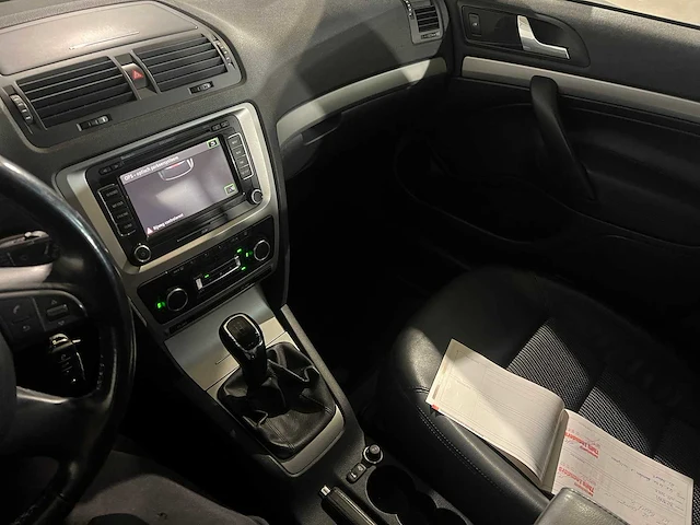 Skoda octavia combi 1.6 tdi greent.comf, 3-tzz-51 - afbeelding 26 van  27