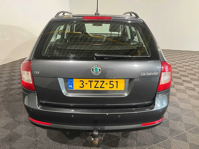 Skoda octavia combi 1.6 tdi greent.comf, 3-tzz-51 - afbeelding 11 van  27