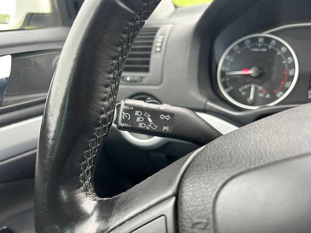 Skoda octavia combi 1.6 tdi greentech comfort 2012 | 09-zjj-7 - afbeelding 3 van  21