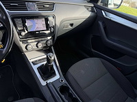 Skoda octavia combi 1.6 tdi greentech elegance; rj-188-n - afbeelding 3 van  28