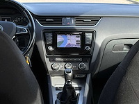 Skoda octavia combi 1.6 tdi greentech elegance; rj-188-n - afbeelding 15 van  17