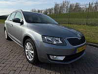 Skoda octavia combi 1.6 tdi greentech elegance; rj-188-n - afbeelding 22 van  28
