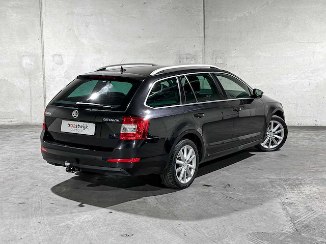 Skoda octavia combi 1.6 tdi greentech joy business 110pk 2016 (automaat), jx-809-g - afbeelding 2 van  39