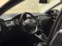Skoda octavia combi 1.6 tdi greentech joy business 110pk 2016 (automaat), jx-809-g - afbeelding 8 van  39