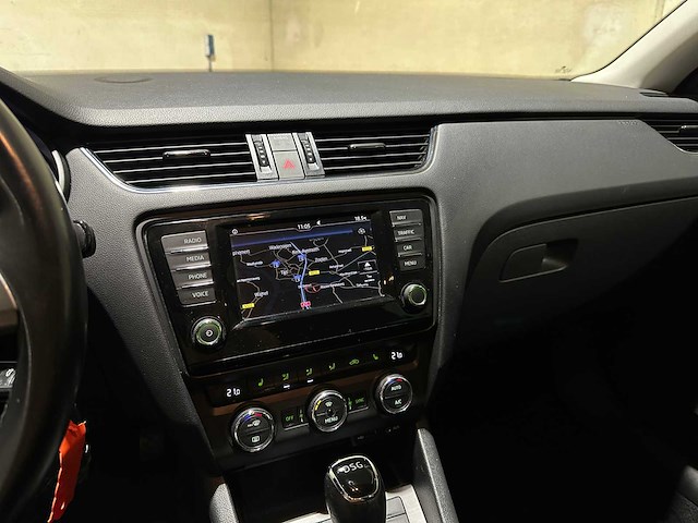 Skoda octavia combi 1.6 tdi greentech joy business 110pk 2016 (automaat), jx-809-g - afbeelding 19 van  39