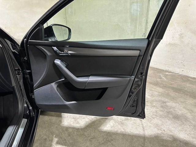 Skoda octavia combi 1.6 tdi greentech joy business 110pk 2016 (automaat), jx-809-g - afbeelding 30 van  39