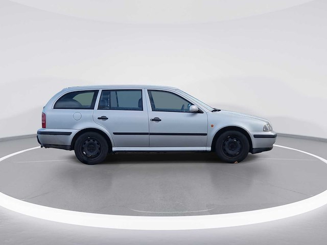 Skoda octavia combi 2.0 slx 2000 | 12-fb-lz - afbeelding 16 van  28