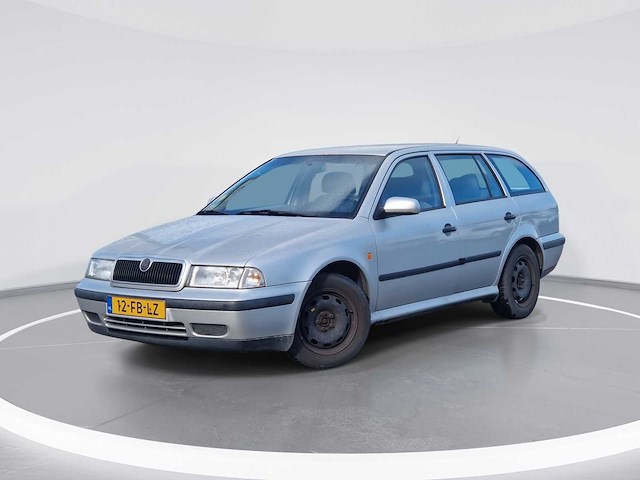 Skoda octavia combi 2.0 slx 2000 | 12-fb-lz - afbeelding 1 van  28