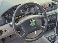 Skoda octavia combi 2.0 slx 2000 | 12-fb-lz - afbeelding 33 van  39