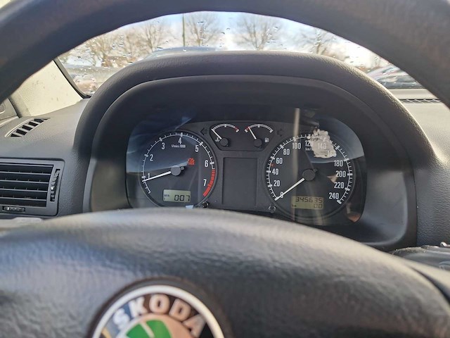 Skoda octavia combi 2.0 slx 2000 | 12-fb-lz - afbeelding 39 van  40
