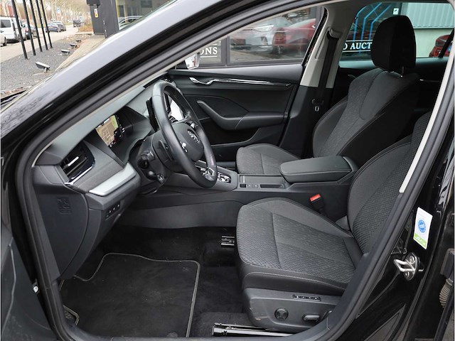 Skoda octavia combi iv 1.4 tsi phev 204pk automaat 2022 - afbeelding 3 van  38