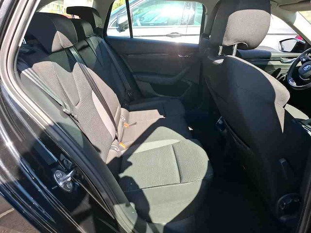 Skoda octavia combi iv 1.4 tsi phev 204pk automaat 2022 - afbeelding 3 van  19
